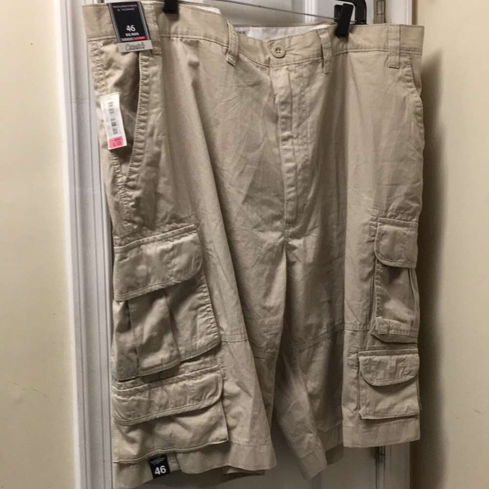 Roundtree & Yorke Big Man's Khaki Shorts Casual Pants Sz 46 Pockets NWT
